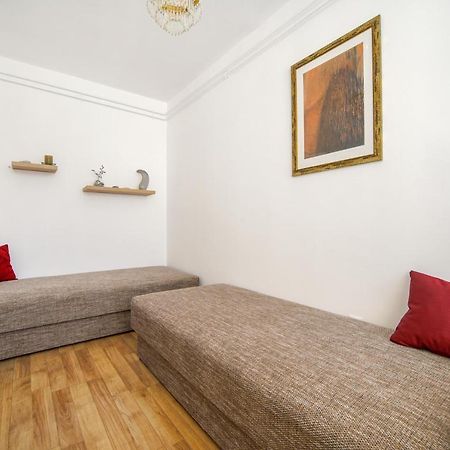 Апартаменты Illy Apartman Эгер Экстерьер фото